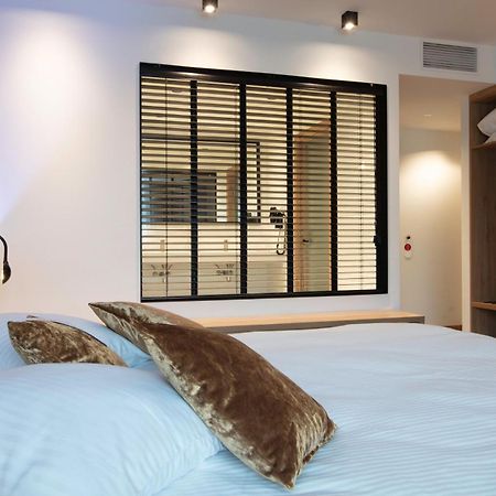 Hotel Leo Station, Villa Et Annexes Bastogne Zewnętrze zdjęcie